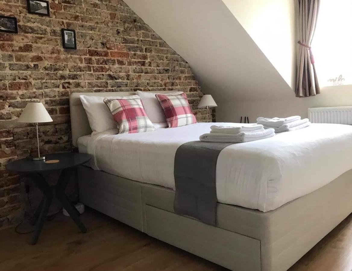 Brydges Self-Catering Spaces And En-Suite Rooms Newport Beach Exterior foto