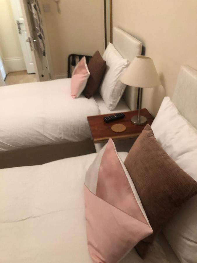 Brydges Self-Catering Spaces And En-Suite Rooms Newport Beach Exterior foto