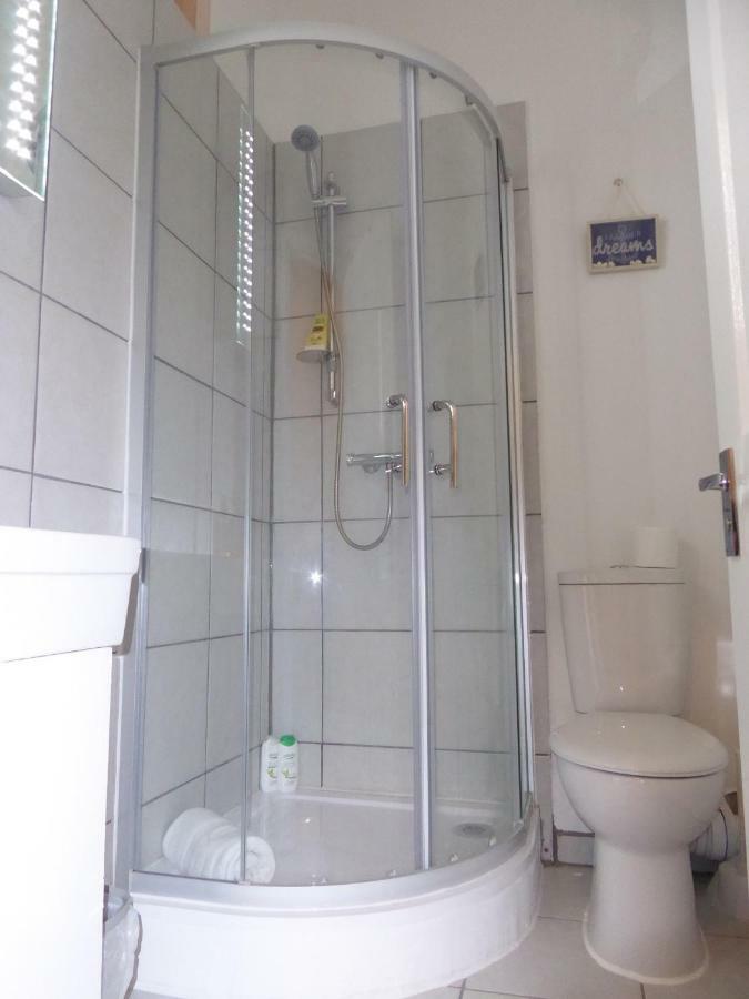Brydges Self-Catering Spaces And En-Suite Rooms Newport Beach Exterior foto