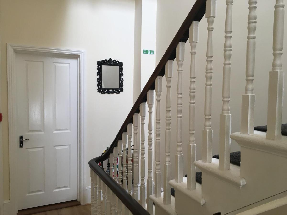 Brydges Self-Catering Spaces And En-Suite Rooms Newport Beach Exterior foto